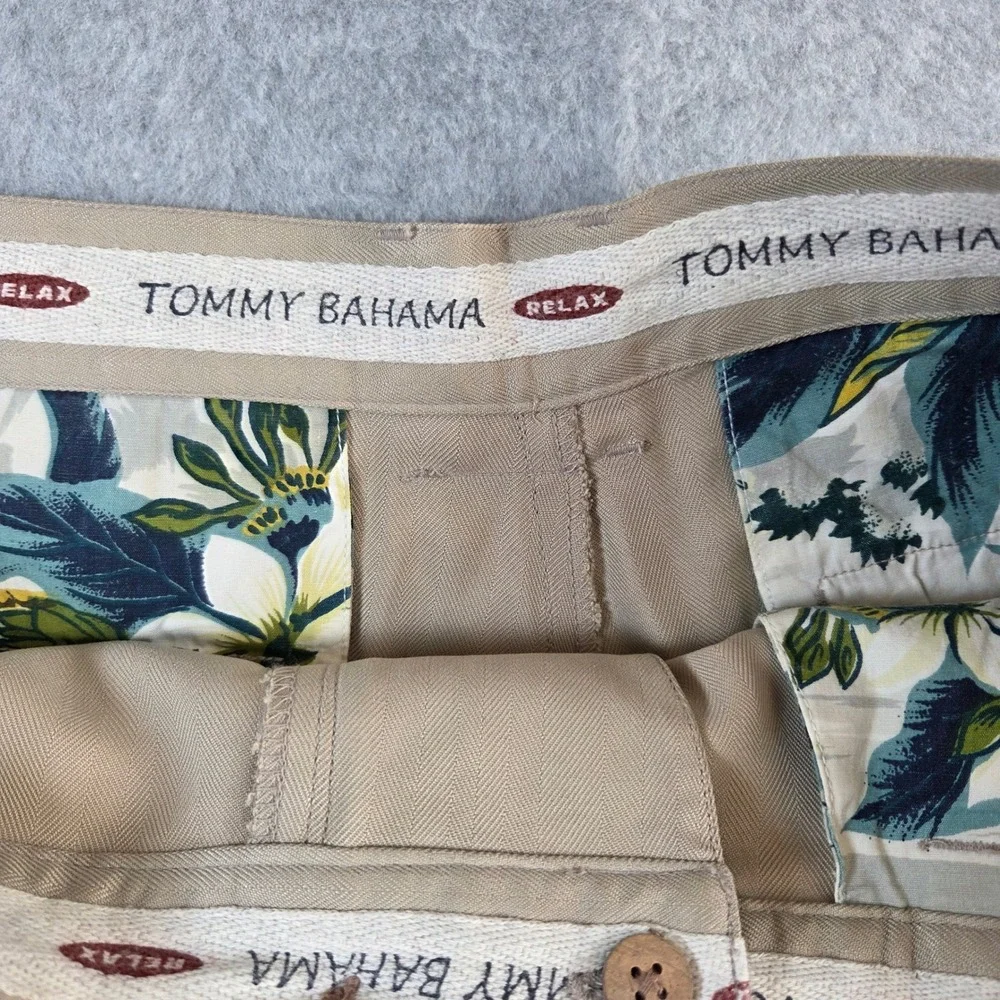 Tommy Bahama Relax Mens 35 Khaki Tan 100% Silk Herringbone Pleated Shorts